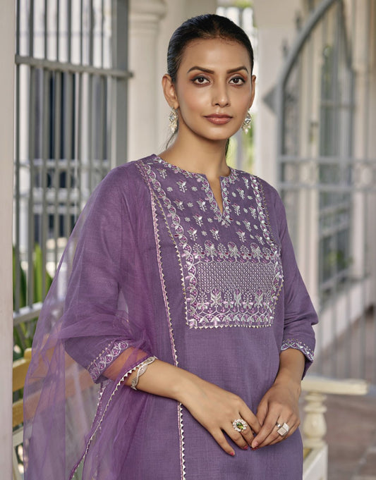 Women cotton blend kurta pant dupatta set