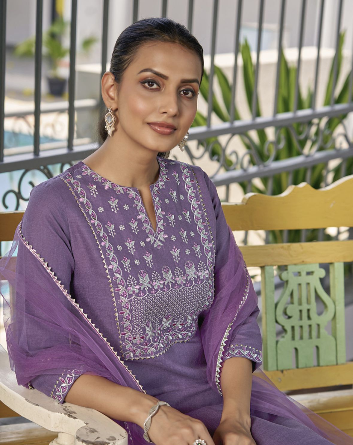 Women cotton blend kurta pant dupatta set