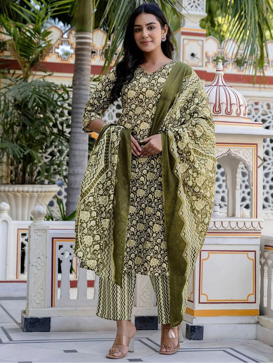 Multi Cotton Blend Printed Kurta Set With Dupatta