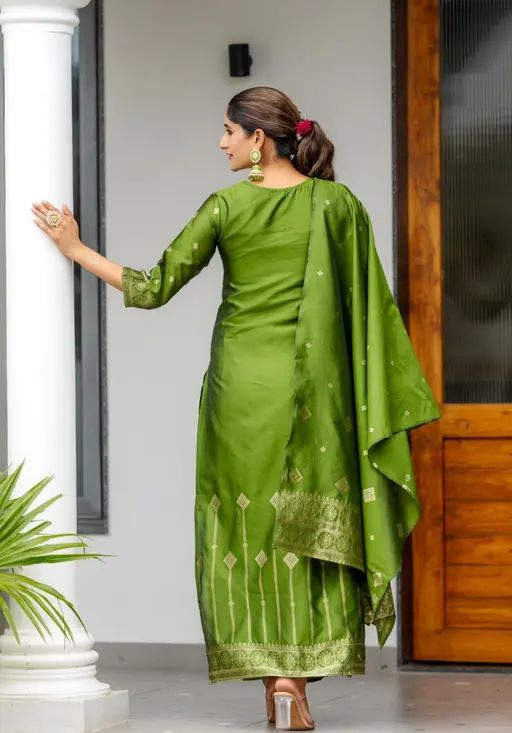 Silk kurta set in zari work with dupatta