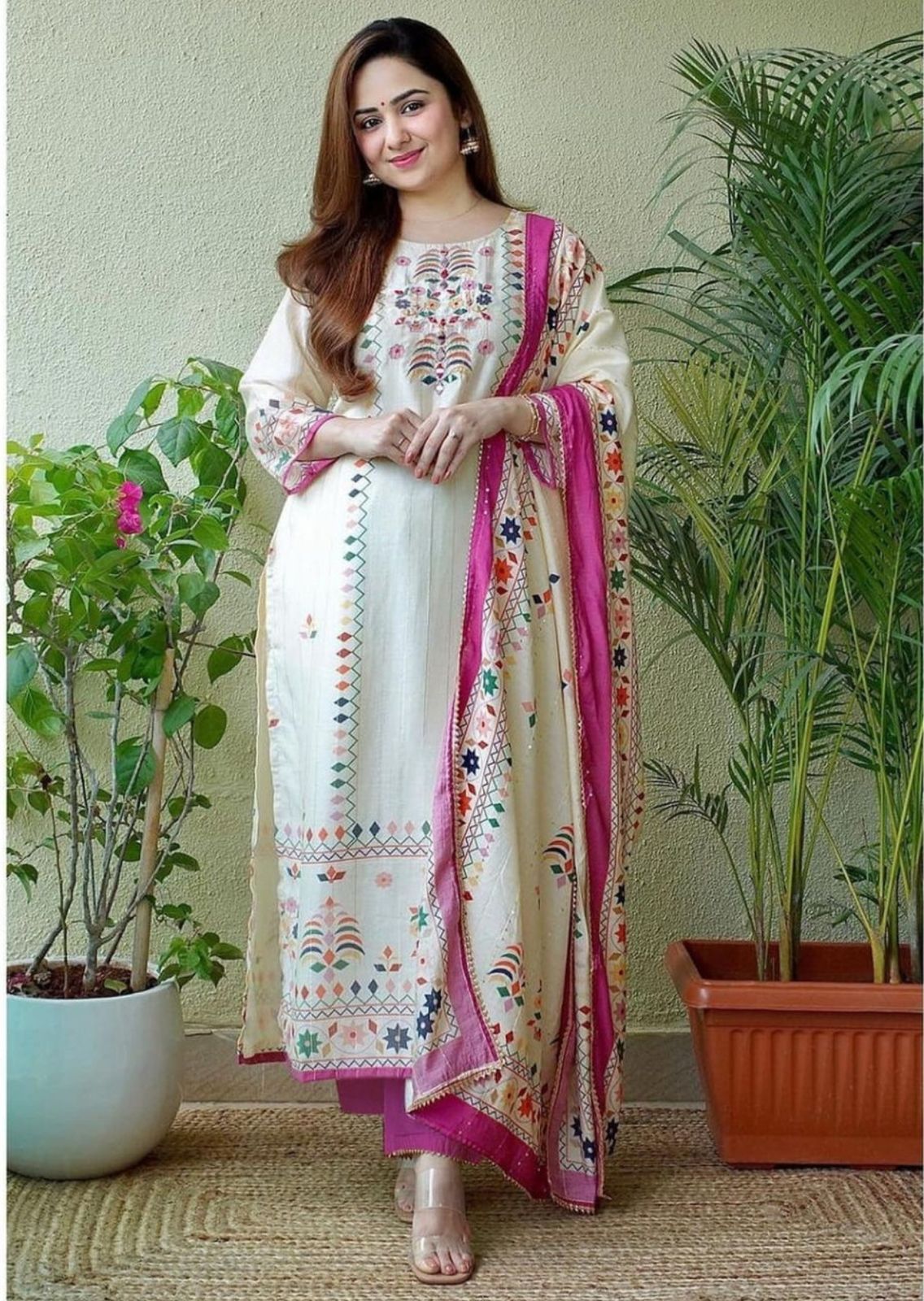 Maslin embroidery sequence printed kurta set