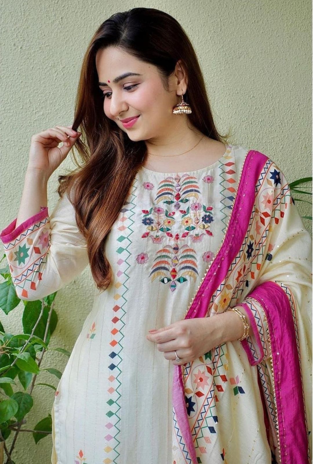 Maslin embroidery sequence printed kurta set