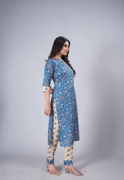Women blue printed dailywear/office wear kurti pant set