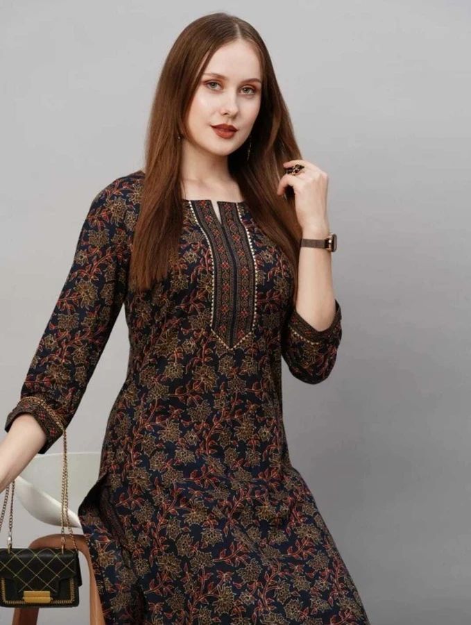 Women daily wear printer kurti pant set