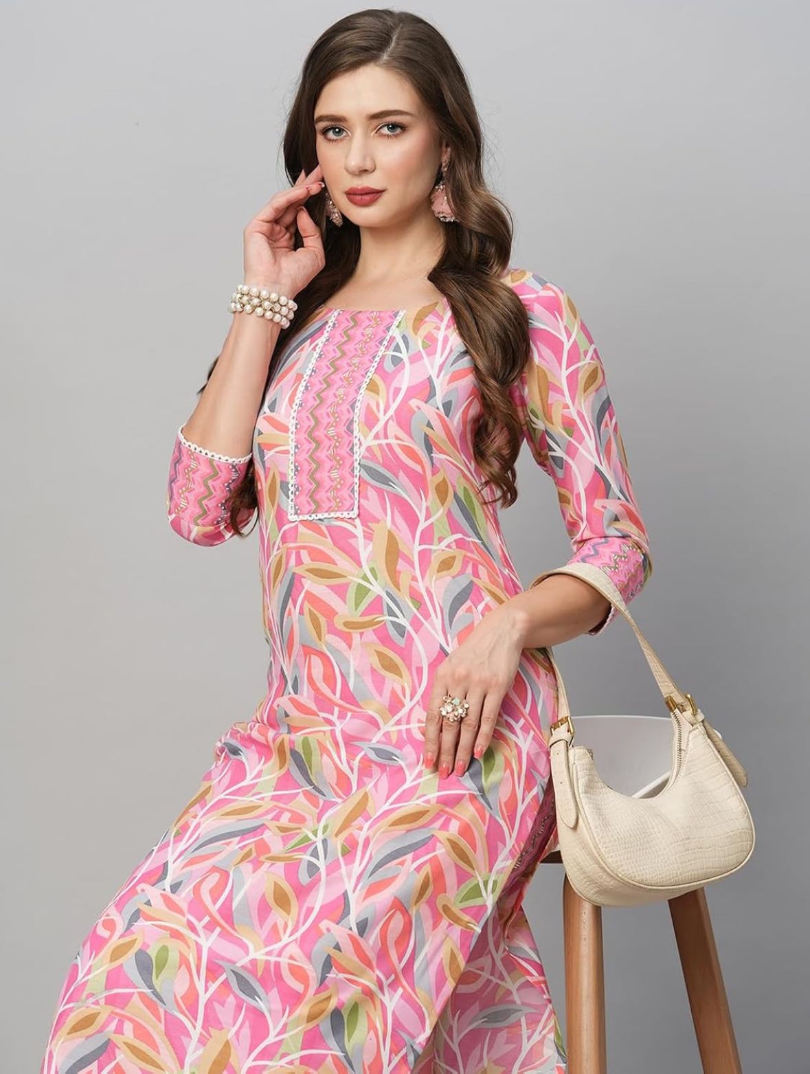 Women's Cotton Blend Floral Straight Kurta with Pant