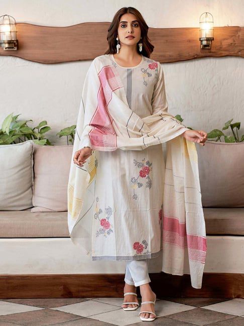 Woven Pattern Kurta Pant Set With Dupatta