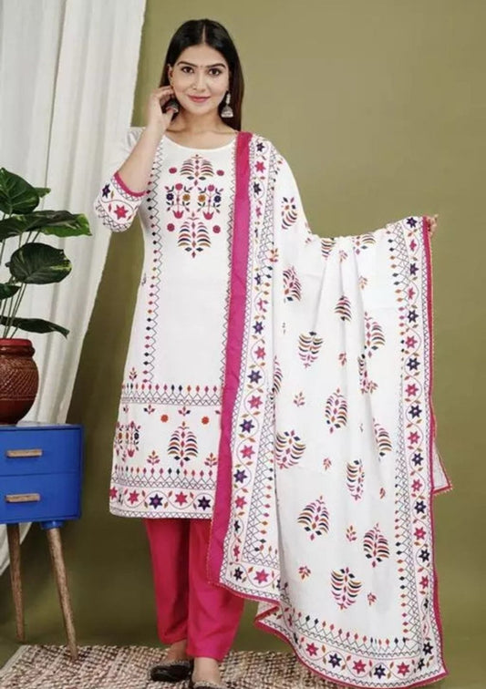 Maslin embroidery sequence printed kurta set