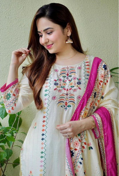 Maslin embroidery sequence printed kurta set
