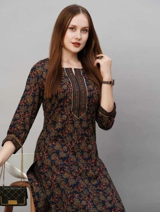 Women daily wear printer kurti pant set